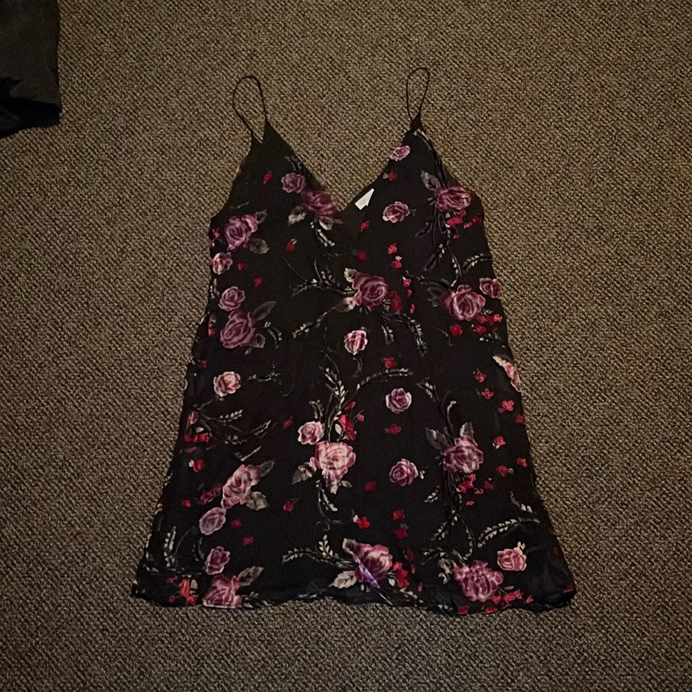 Slip dress with velvet flowers